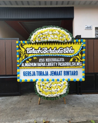 Papan Bunga Duka di Mannem